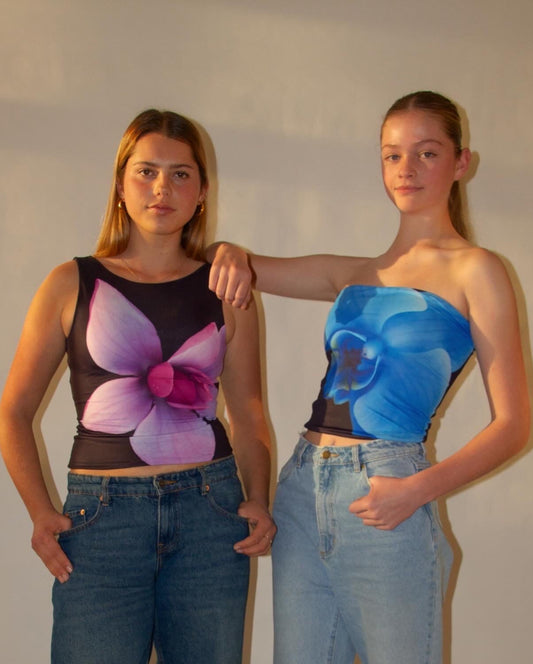 Black reversible tank (Wild lily + Magnolia)